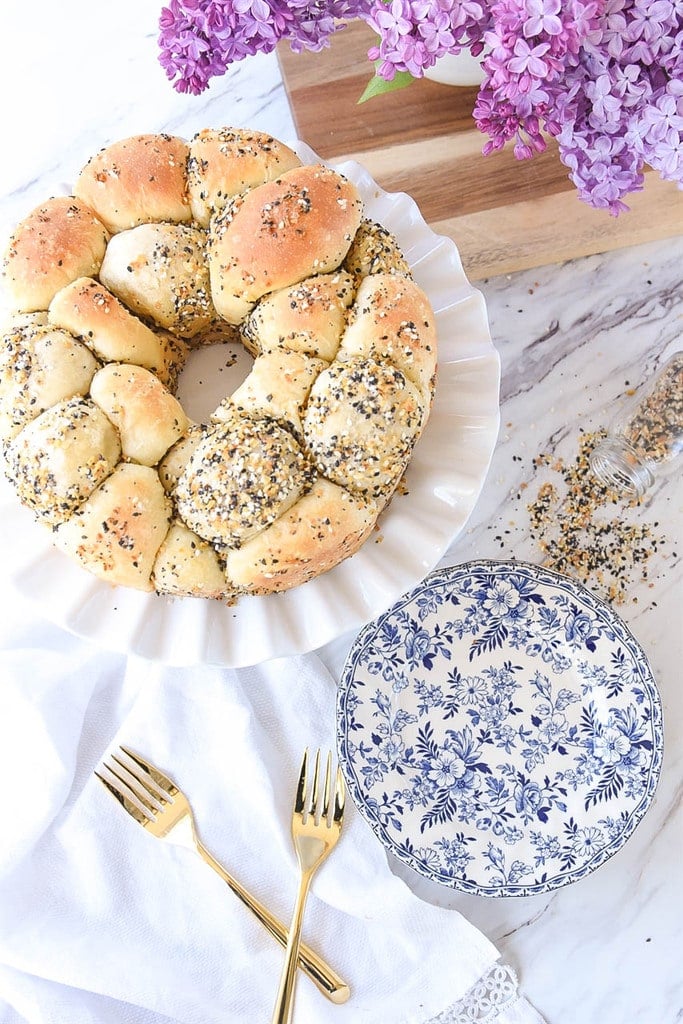 Everything Bagel Pull Apart Bread