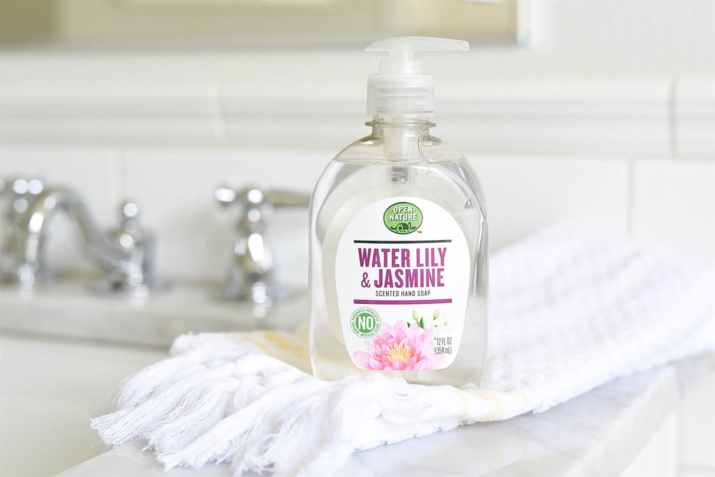 handsoap in a freshly cleaned bathroom