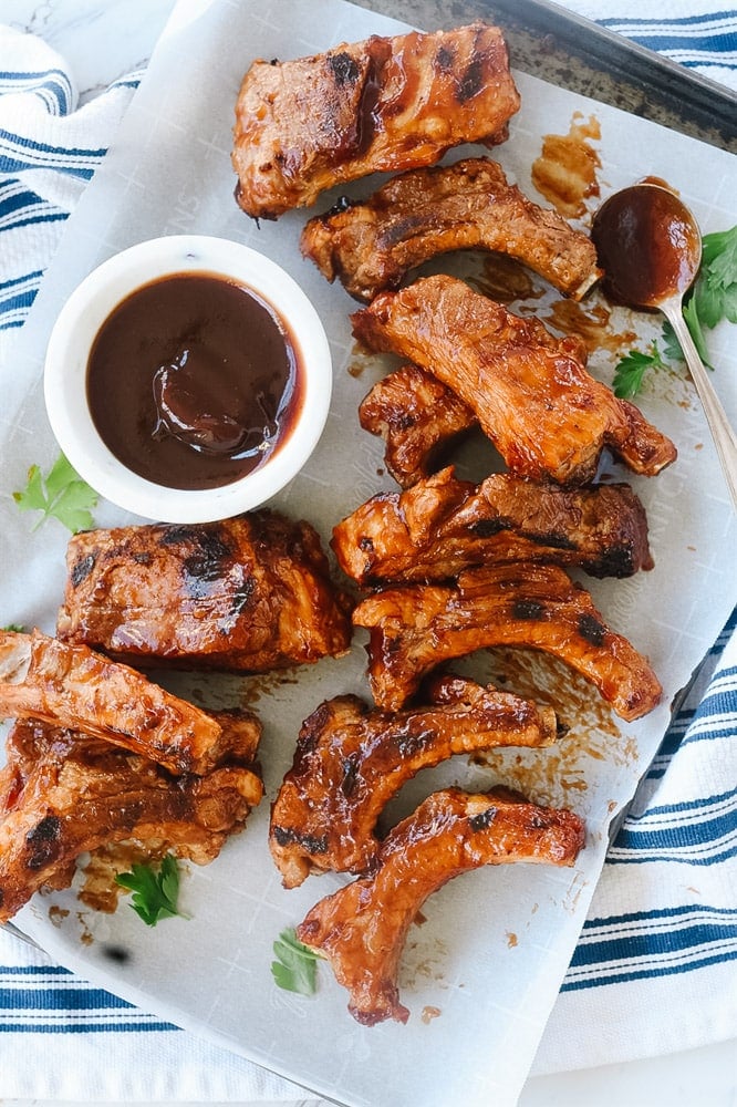 BBQ Ribs and dipping sauce