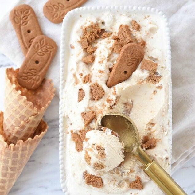 Cookie Butter Ice Cream Recipe with Biscoff Cookie