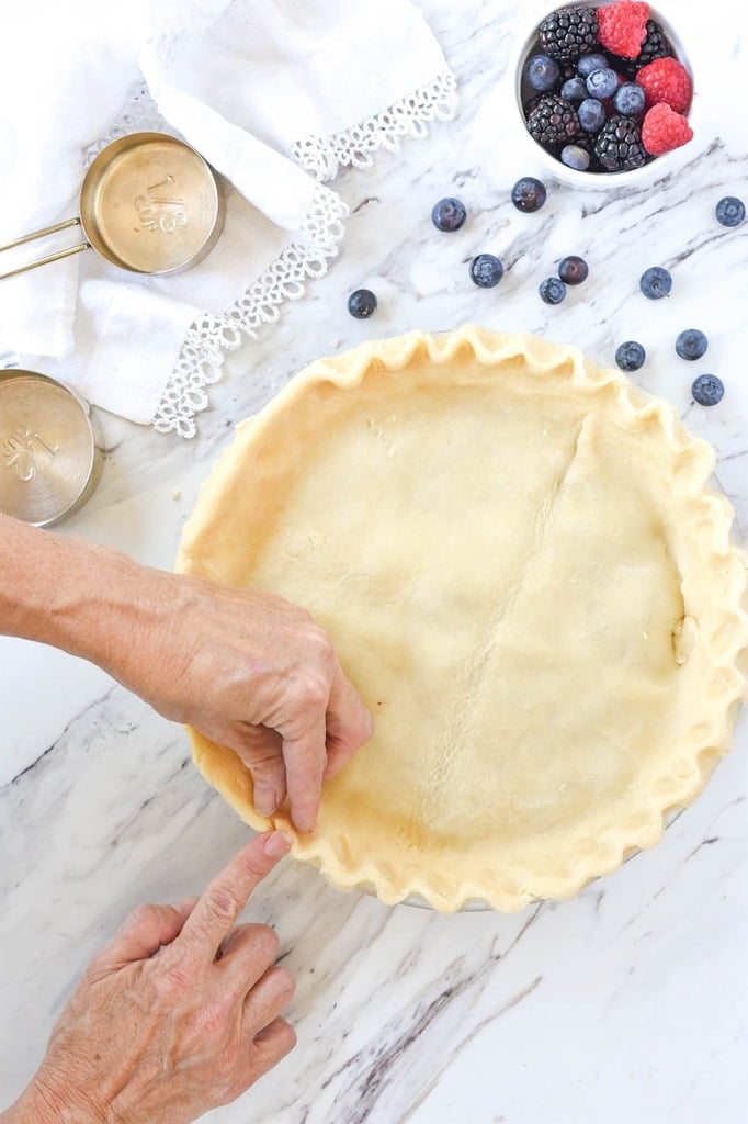 Crimping pie crust