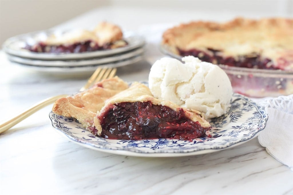 Triple berry pie ala mode