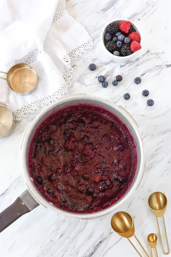 Triple Berry pie Filling in a pan