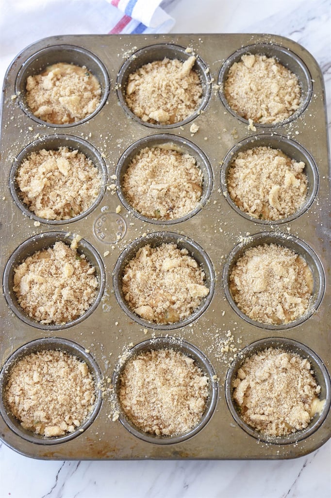 streusel topping on zucchini muffins