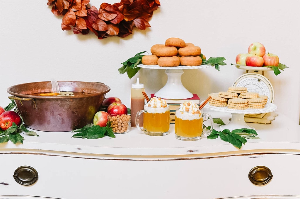 Apple Cider Bar: Host a Festive Celebration of Fall