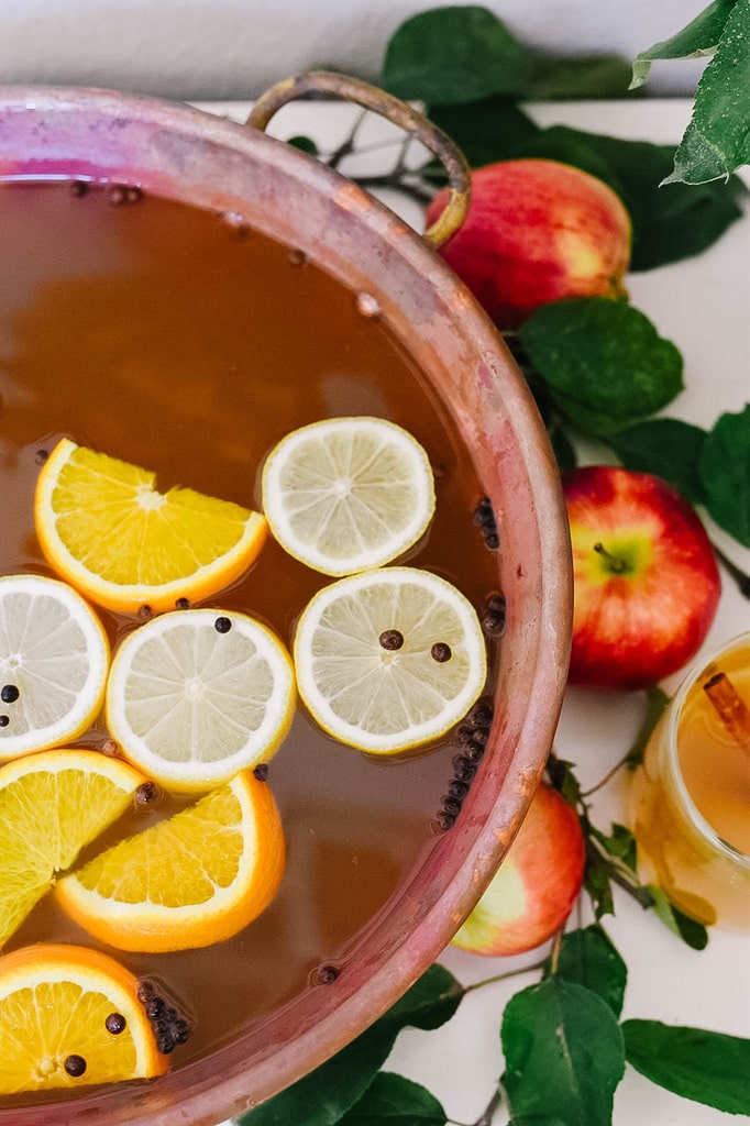 pot of hot apple cider