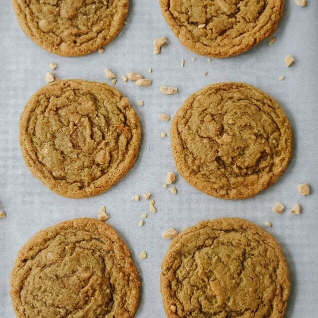 Gingersnap Toffee Cookies