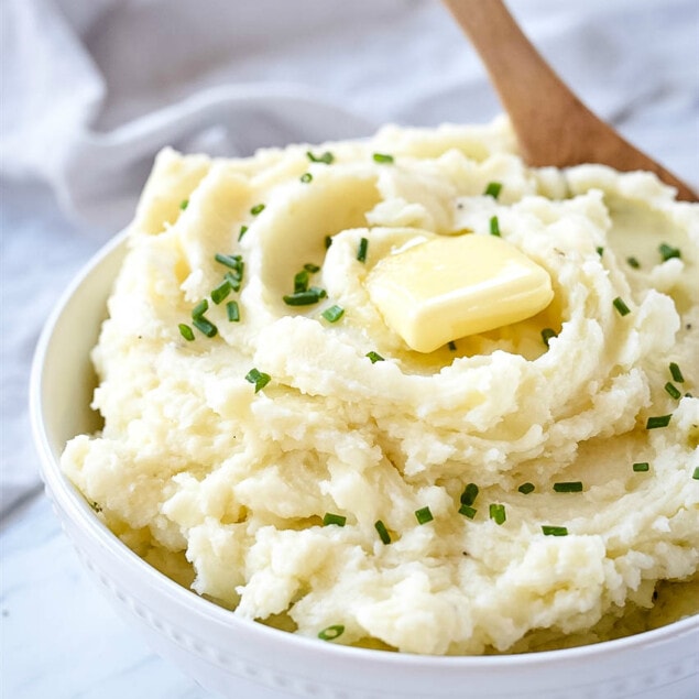 bowl-of-mashed-potatoes