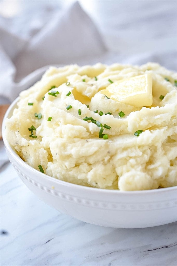 mashed potatoes with butter and chives