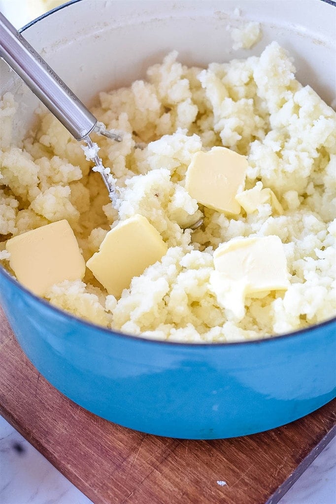 pot-of-mashed-potatoes with butter
