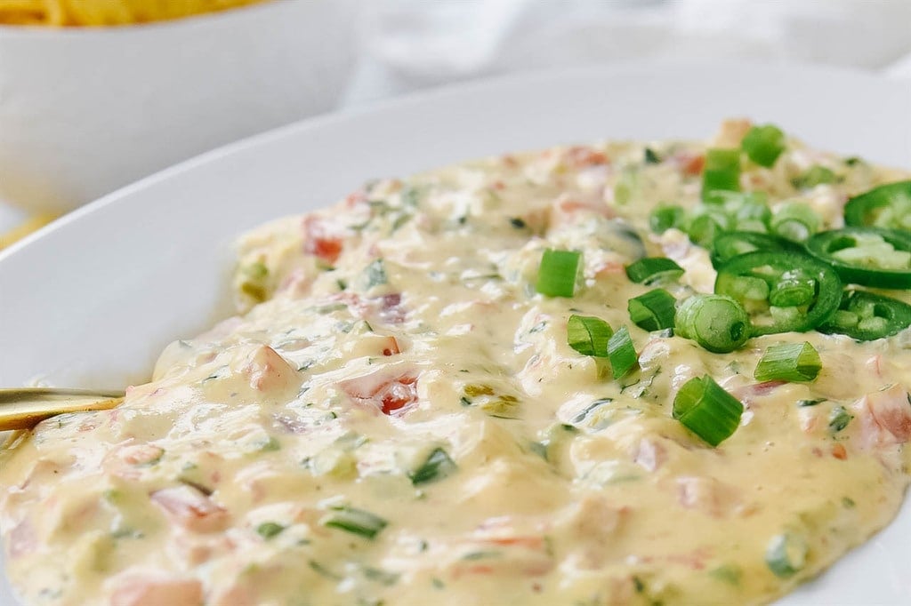 Queso DIp  with tomatoes and green peppers