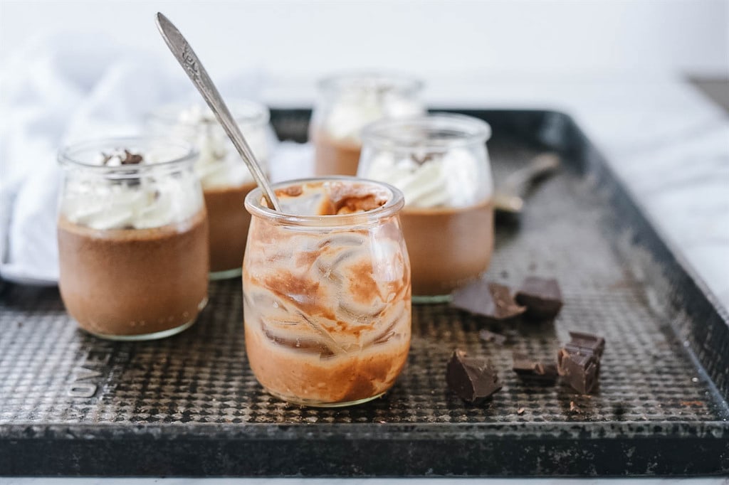 empty pot de creme 