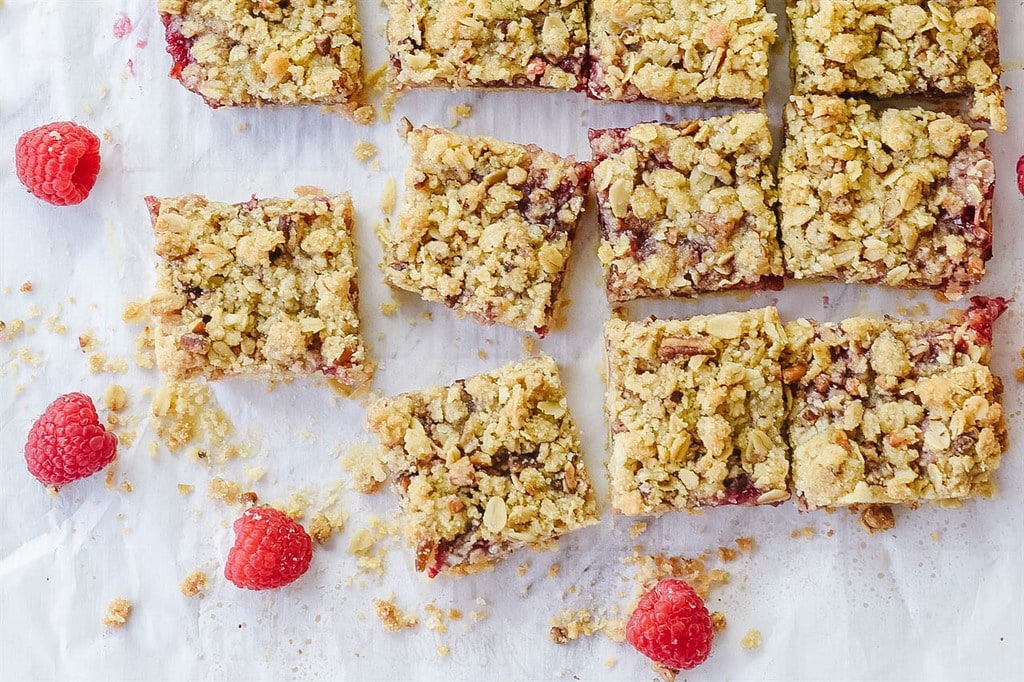 Raspberry oatmeal bars with fresh raspberries