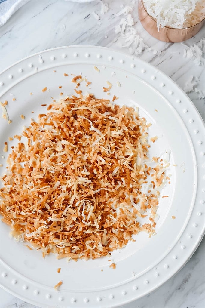 how to toast coconut in microwave