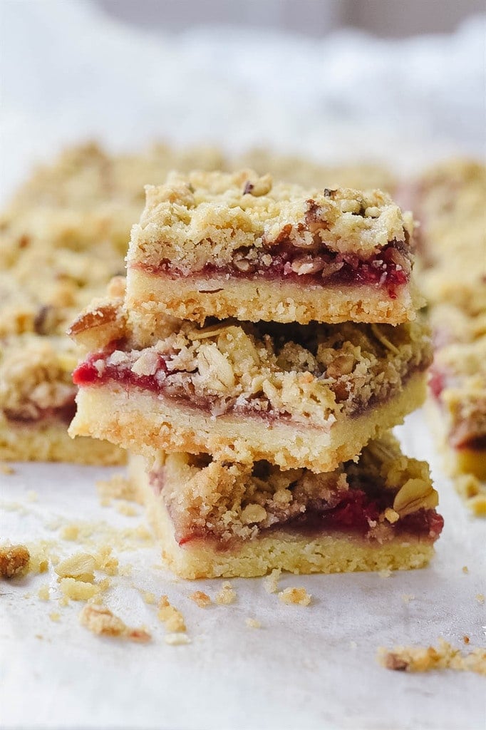 Raspberry Oatmeal Bars | Recipe from Leigh Anne Wilkes