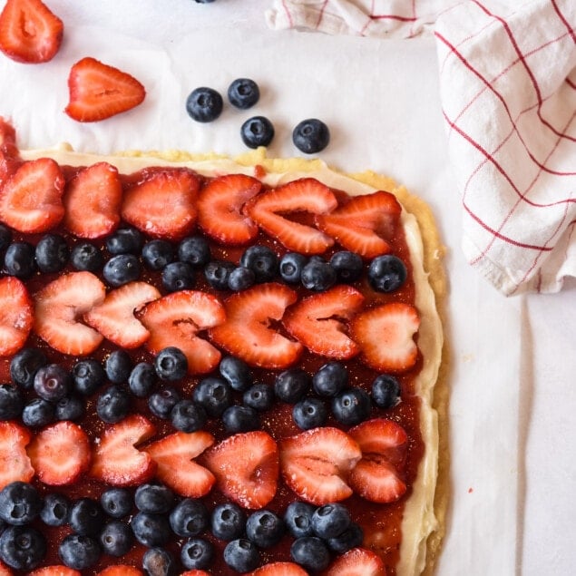 patriotic fruit pizza