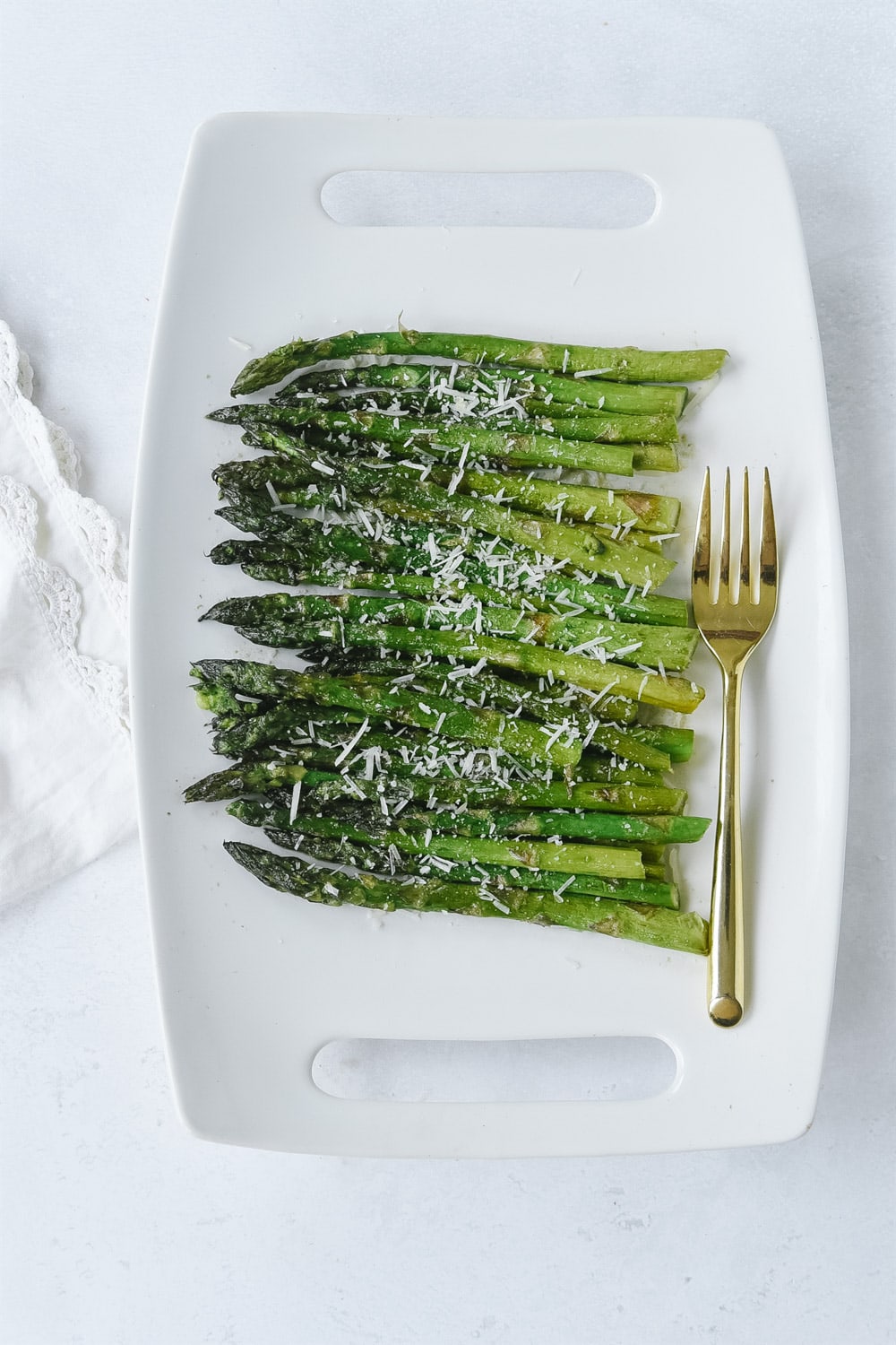 Grilled asparagus with parmesan cheese