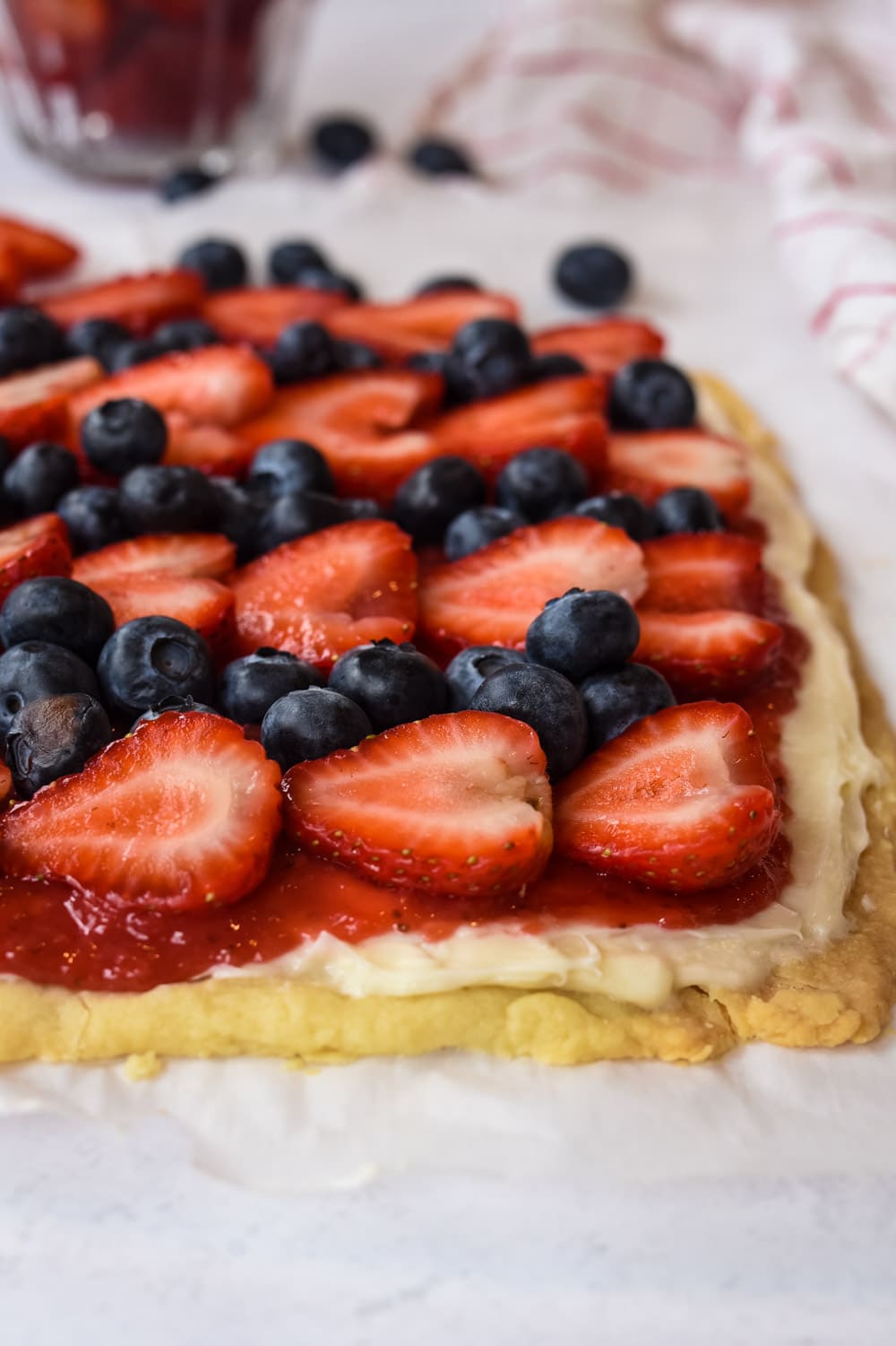 Strawberry and blueberry fruit pizza