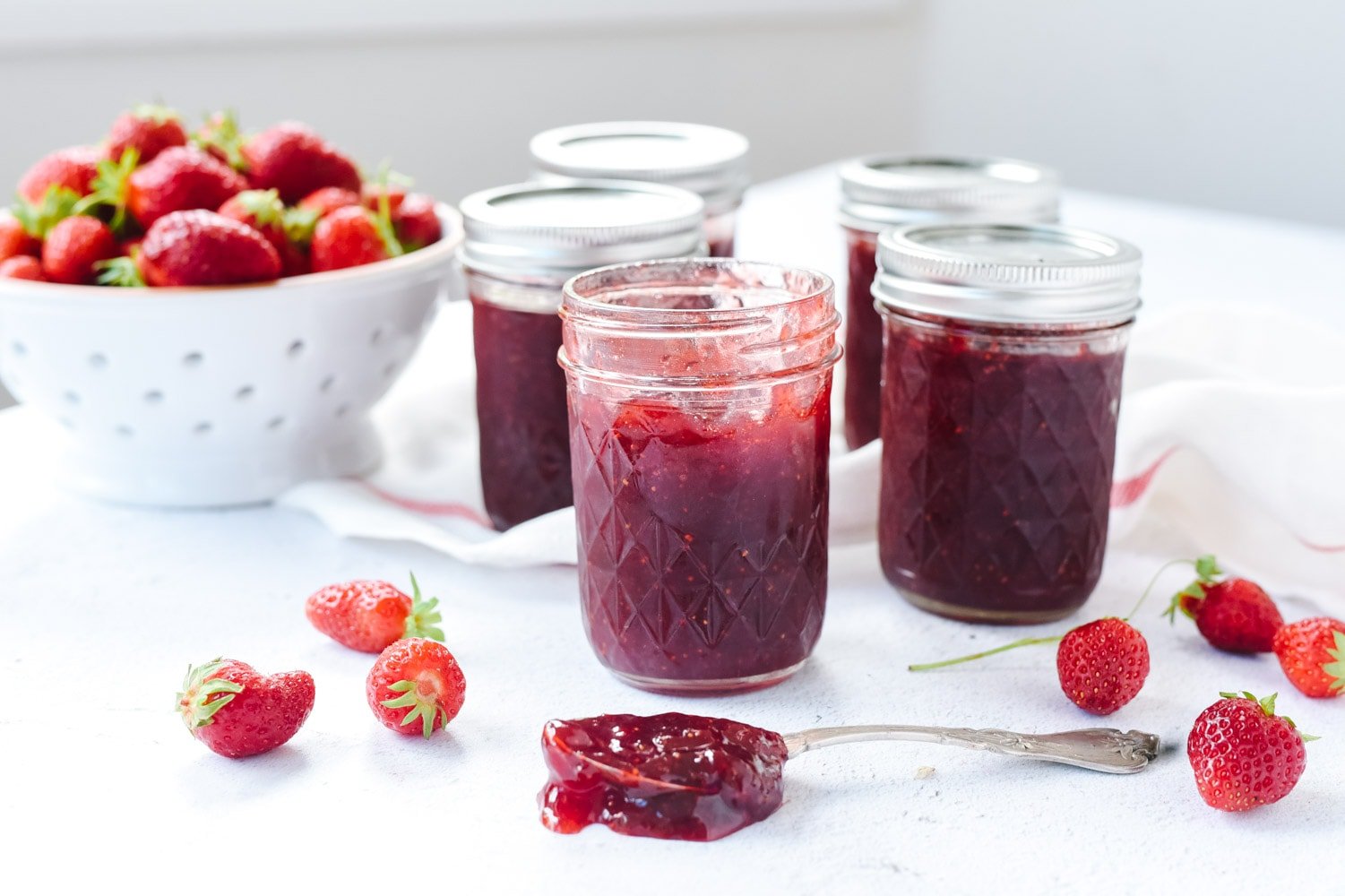 Strawberry jam without pectin