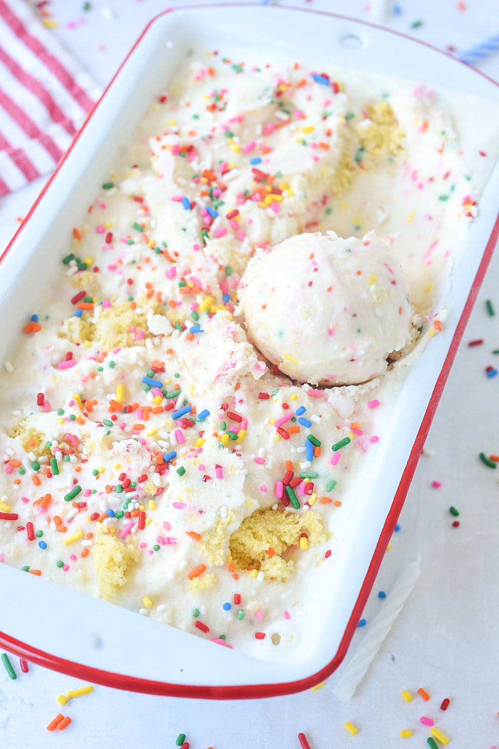 Birthday cake Ice cream in a pan