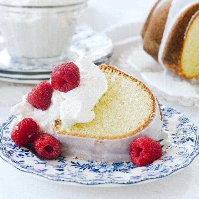 lemon pound cake with raspberries