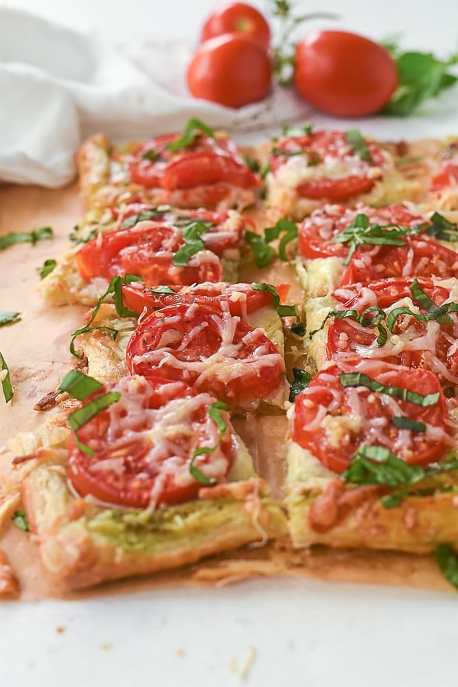 Tomato tart pieces