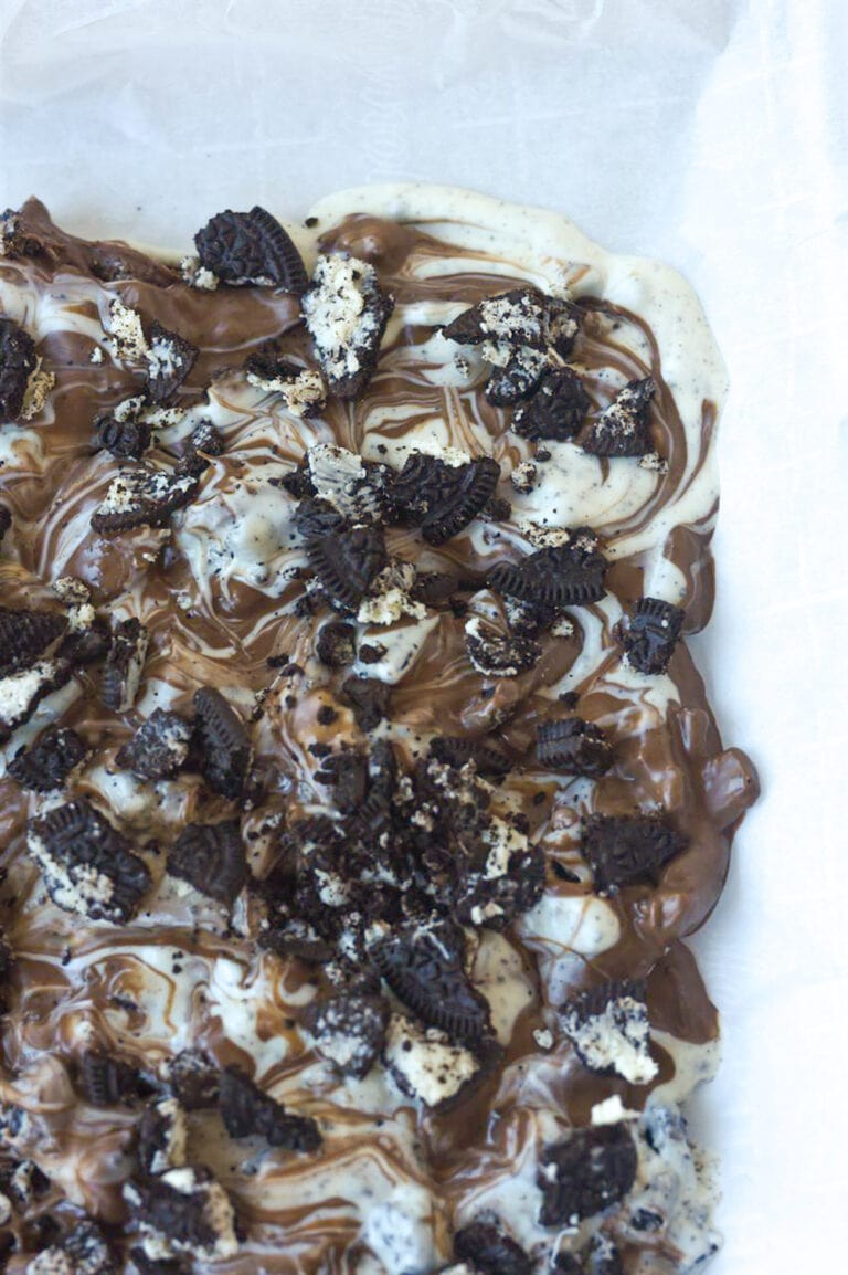 Easy Cookies and Cream Bark in only 15 minutes! Leigh Anne Wilkes