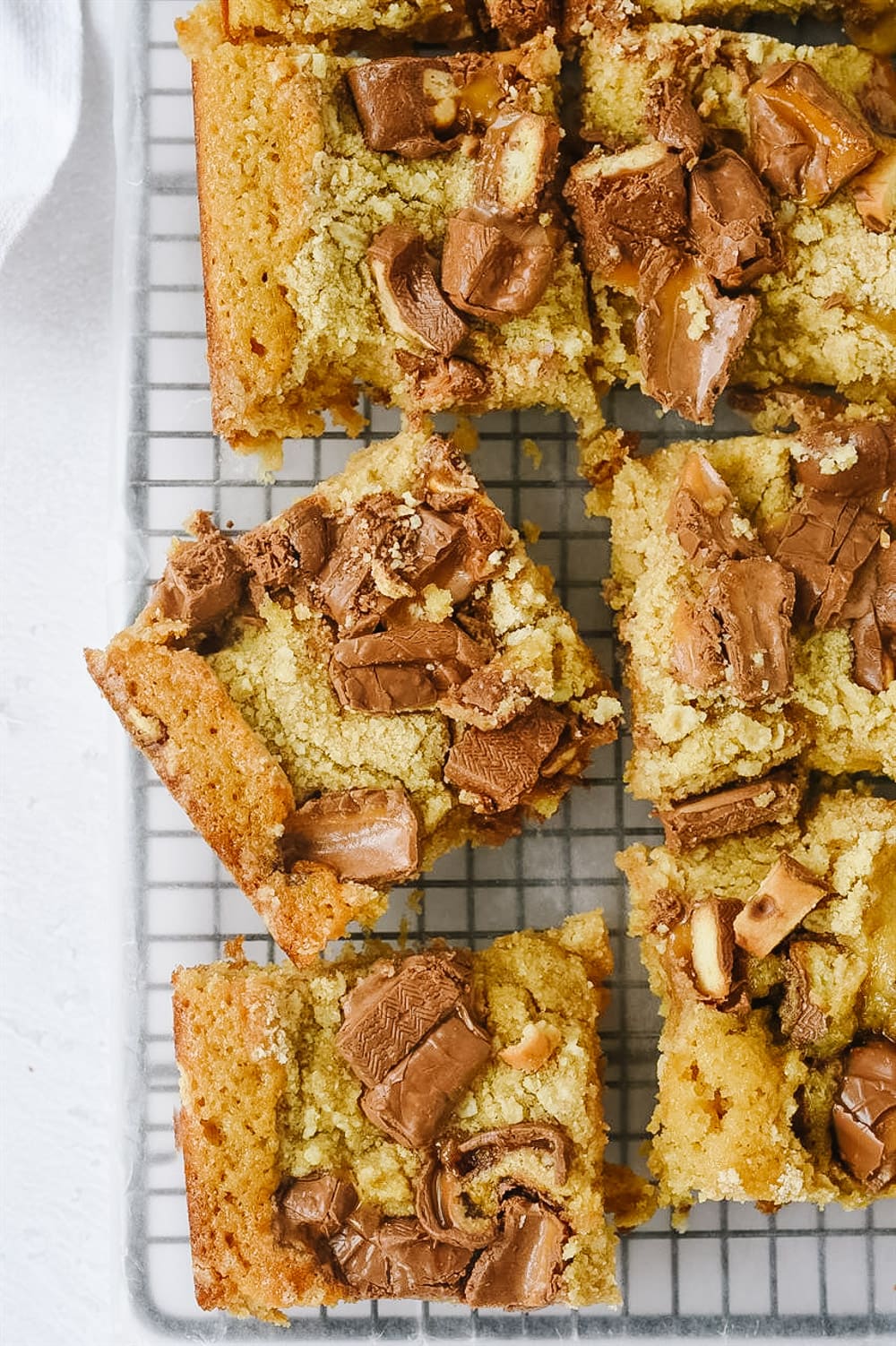 Candy bar Cake pieces