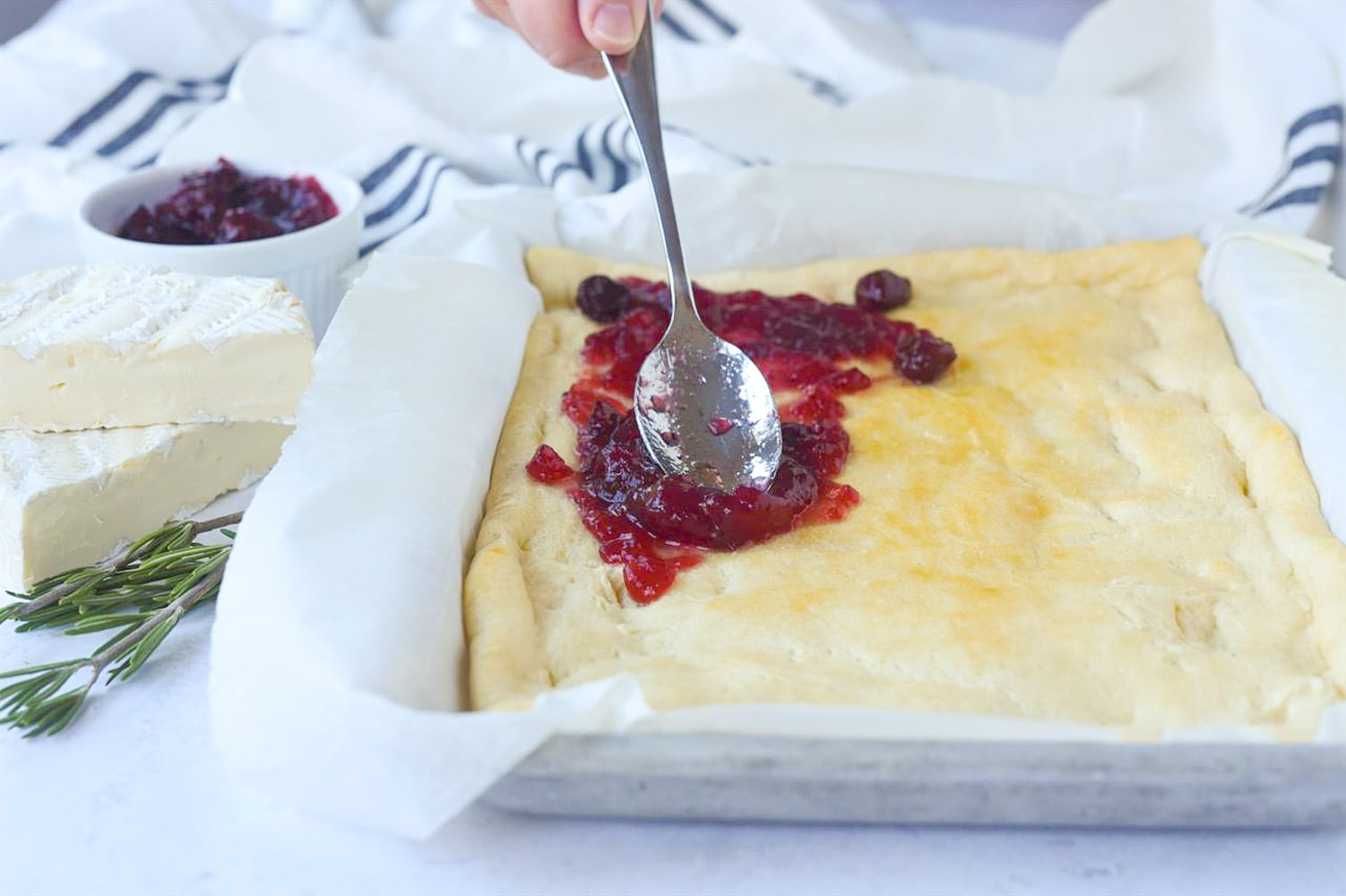crescent roll dough with cranberry sauce
