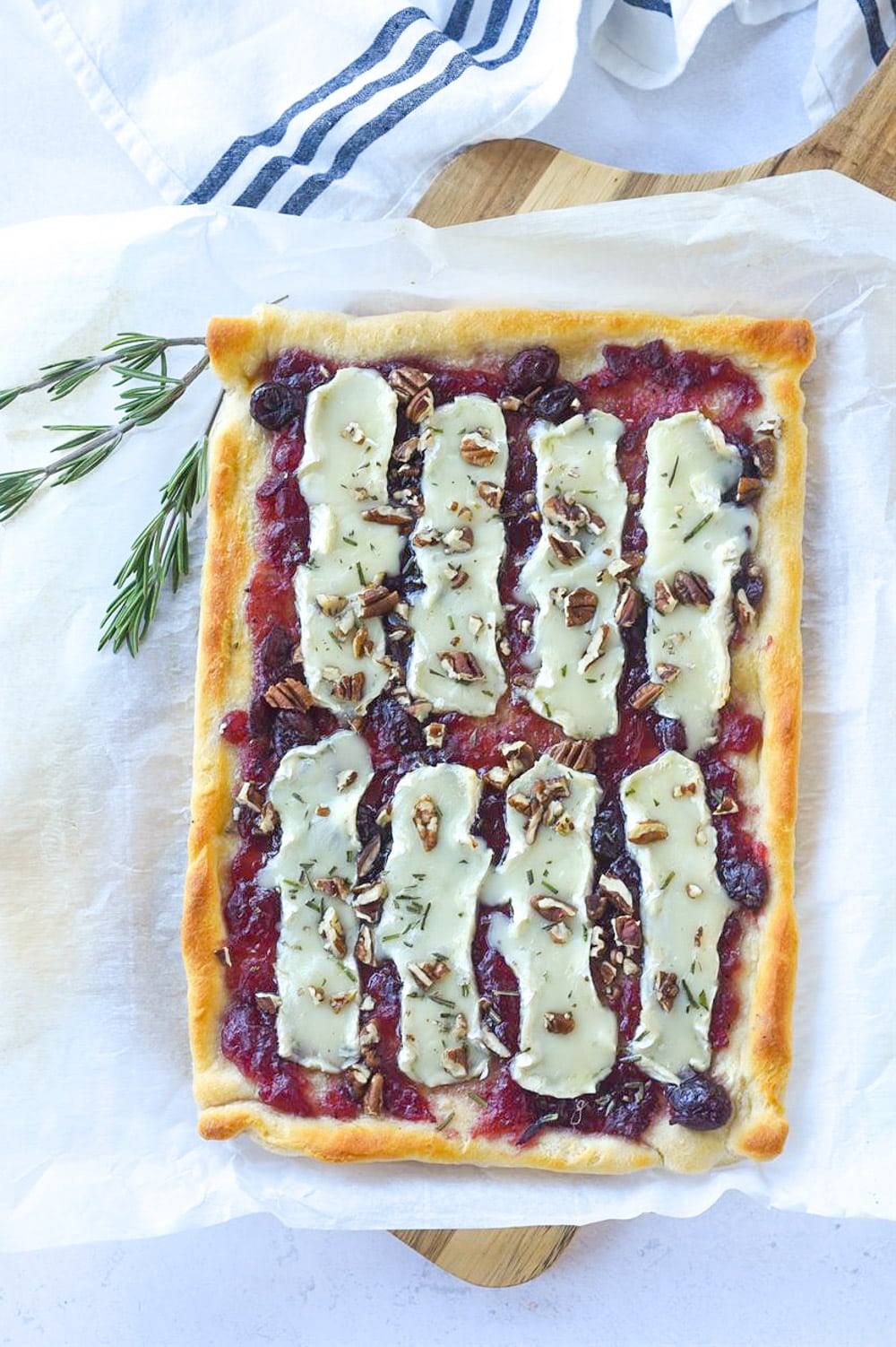 Baked Brie Cranberry appetizer