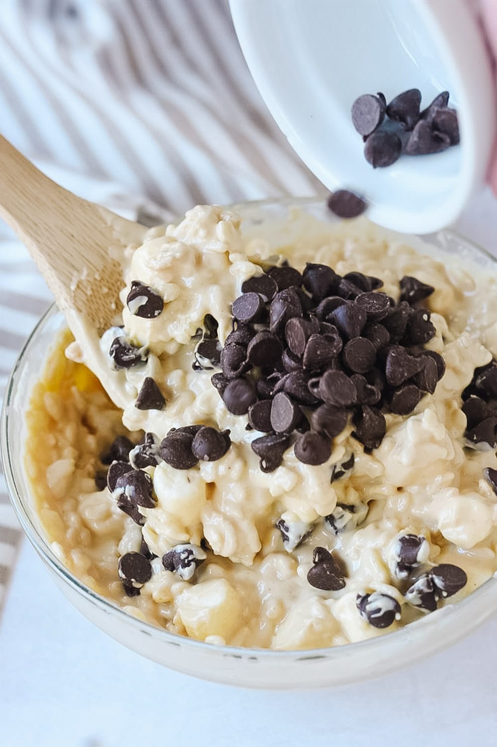 adding chocolate chips to avalanche bark