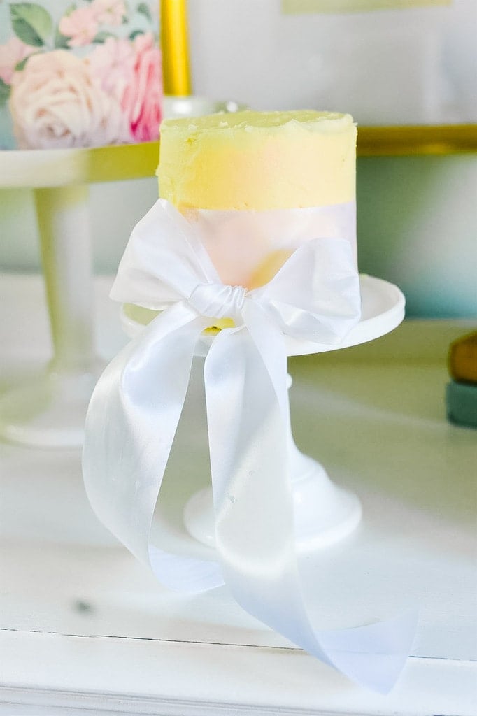 small cake with bow