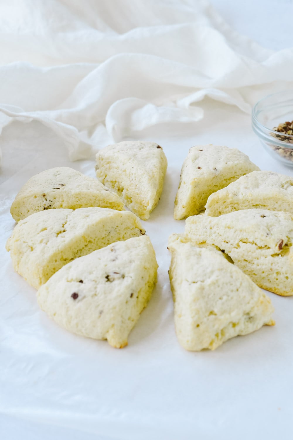 baked cream scones