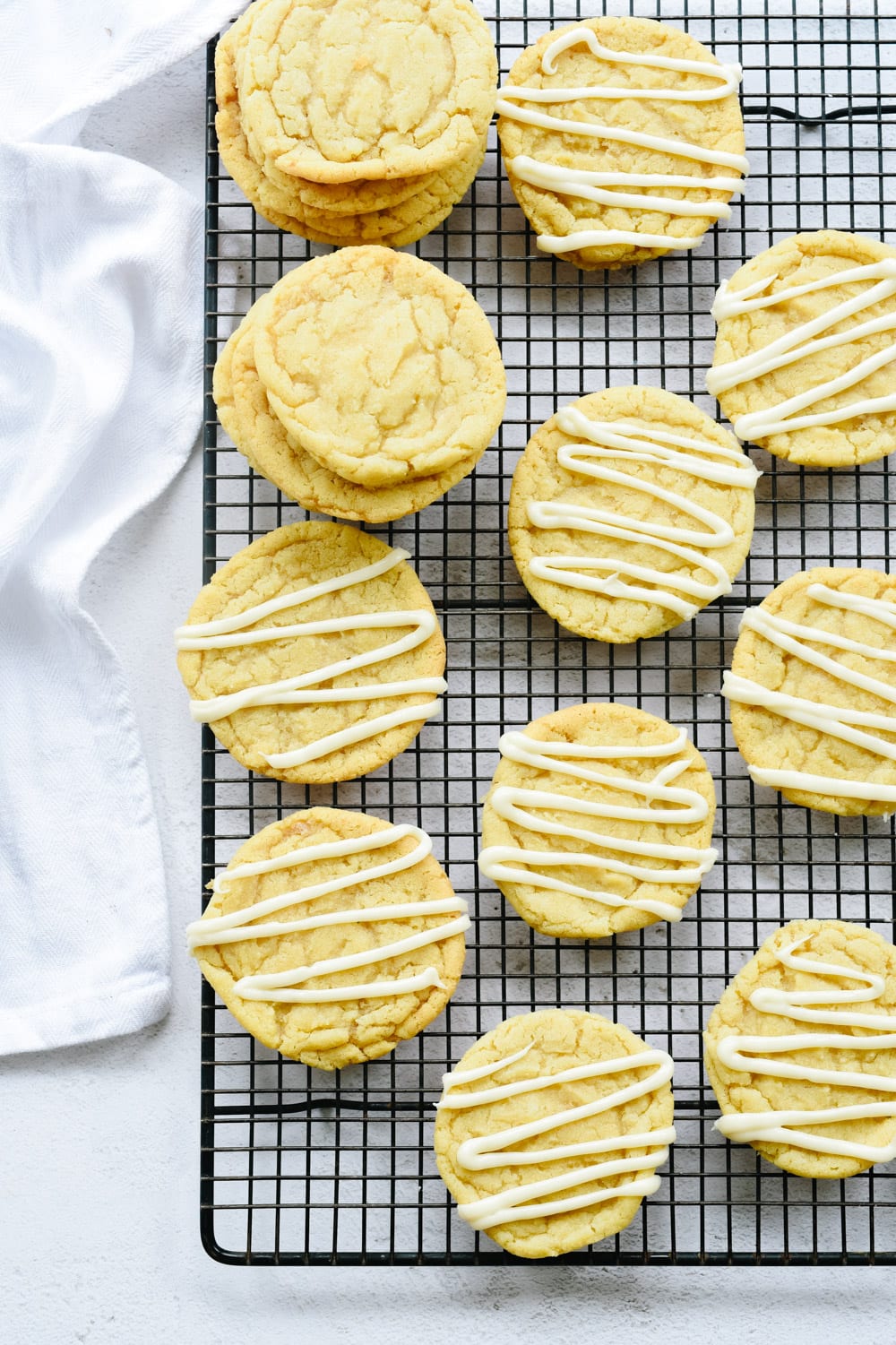 maple sugar cookies on a baking rack