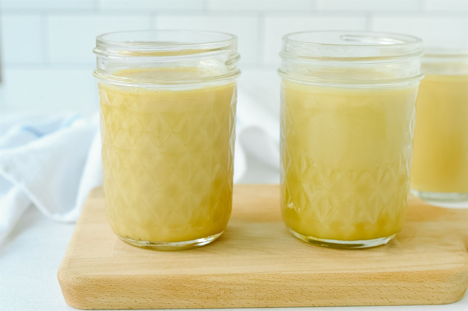 jars of dulce de leche