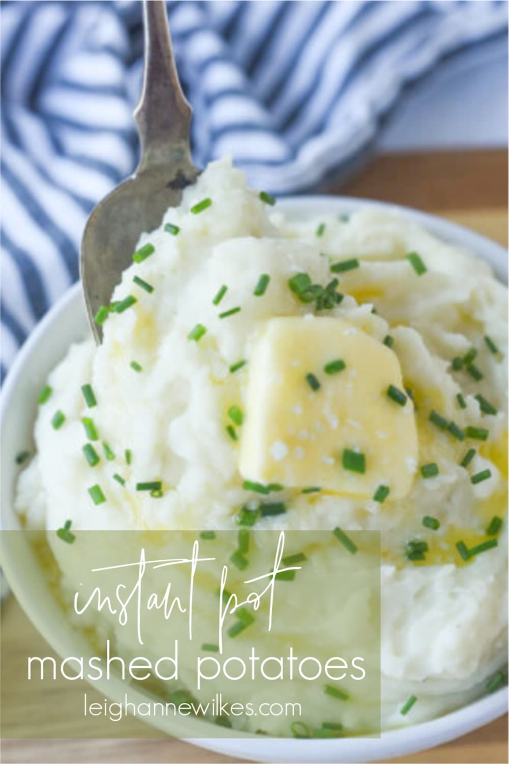 intant pot mashed potatoes in a bowl