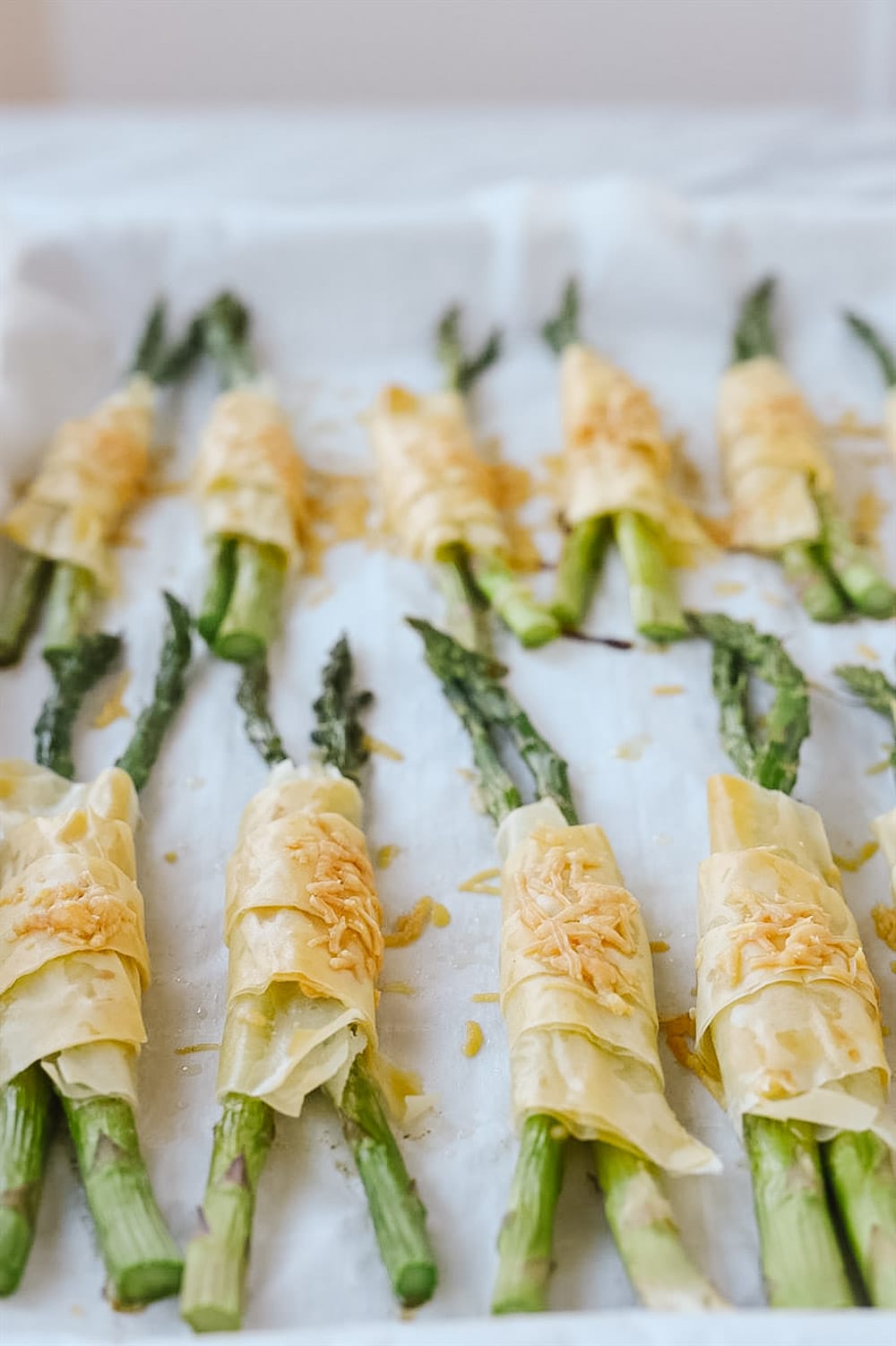 baked phyllo wrapped asparagus