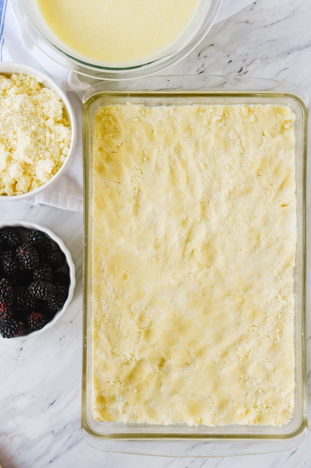 crust for blackberry pie bars