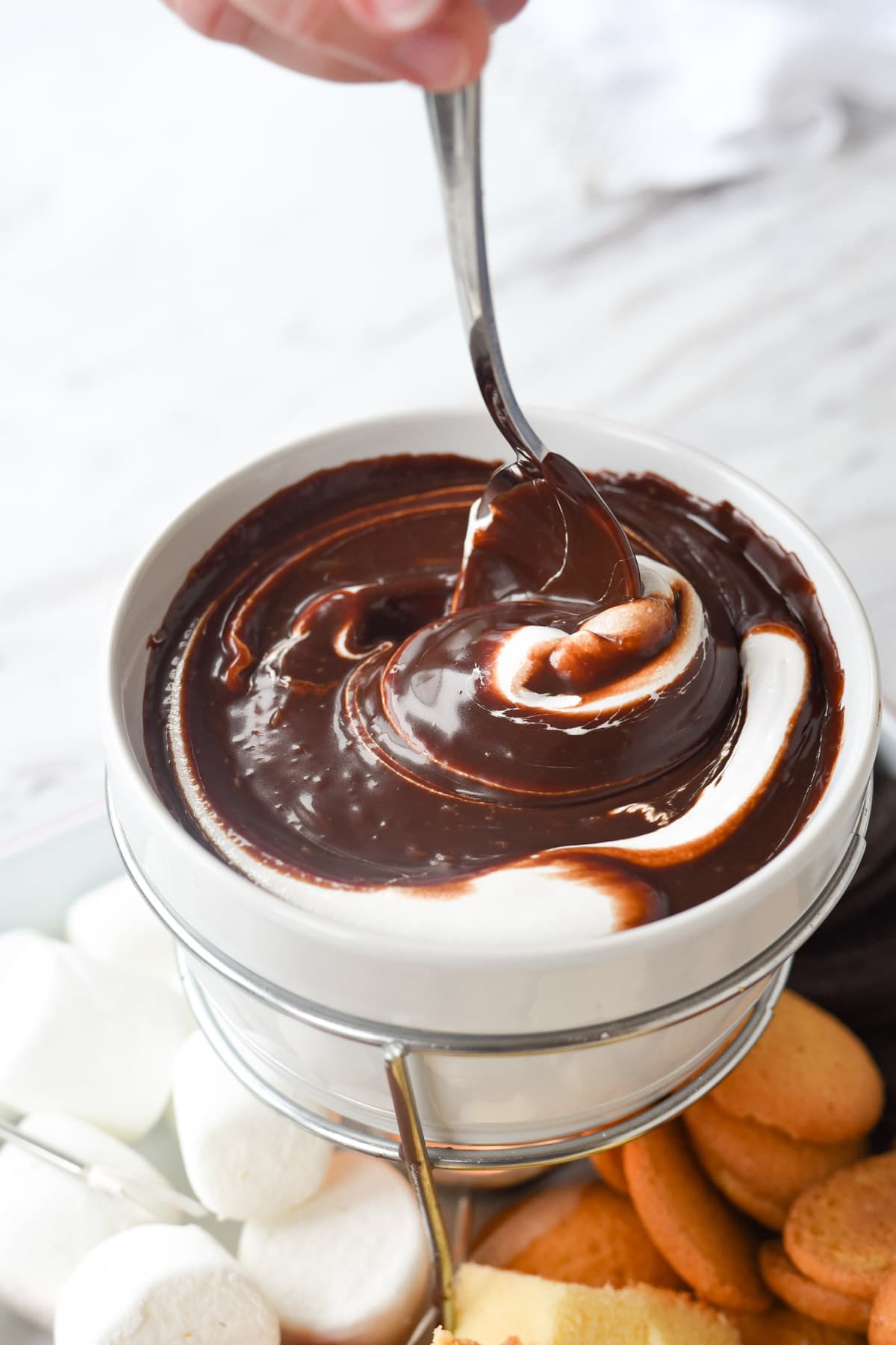 marshmallow chocolate fondue