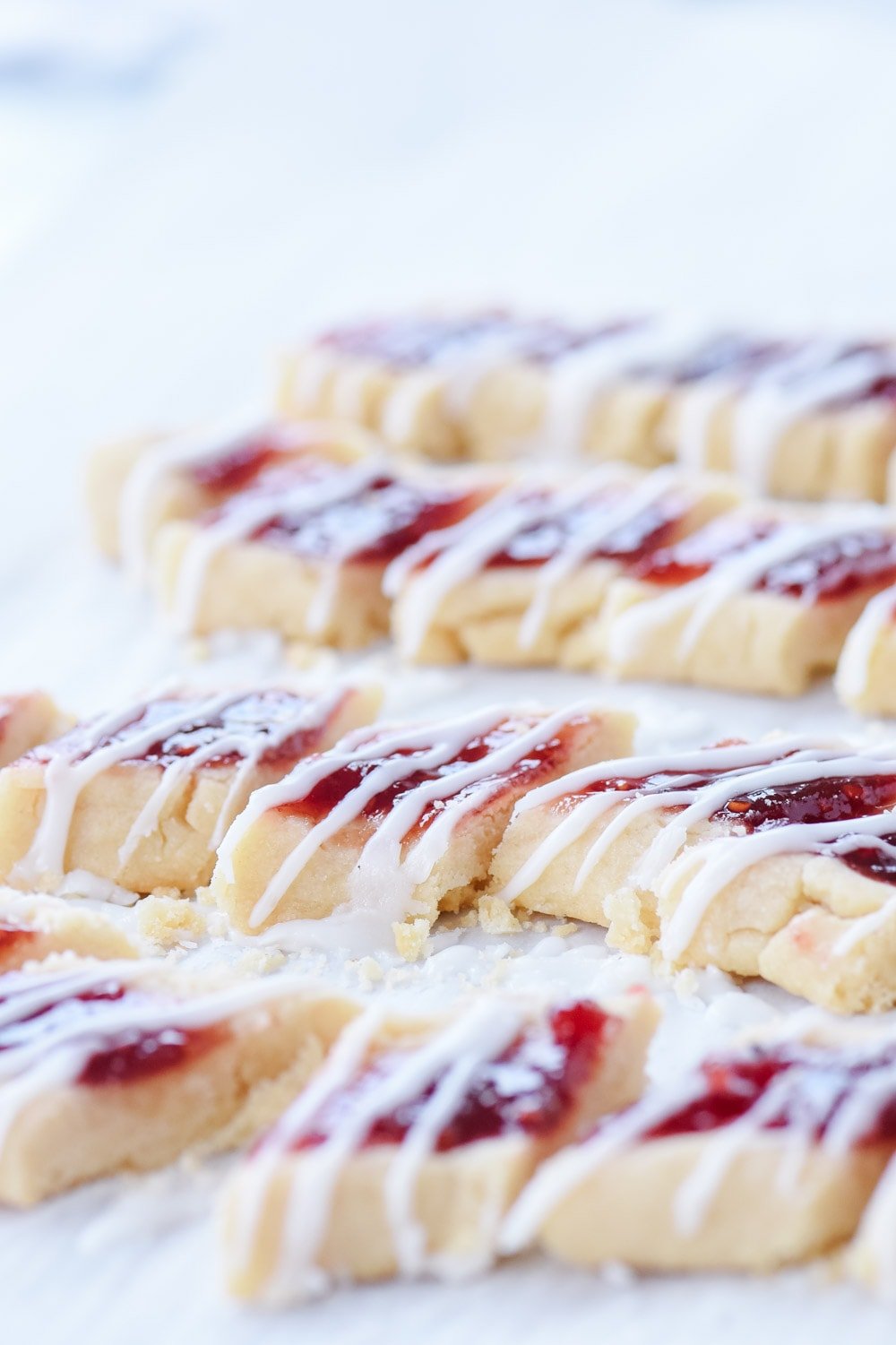 shortbread cookies with jam