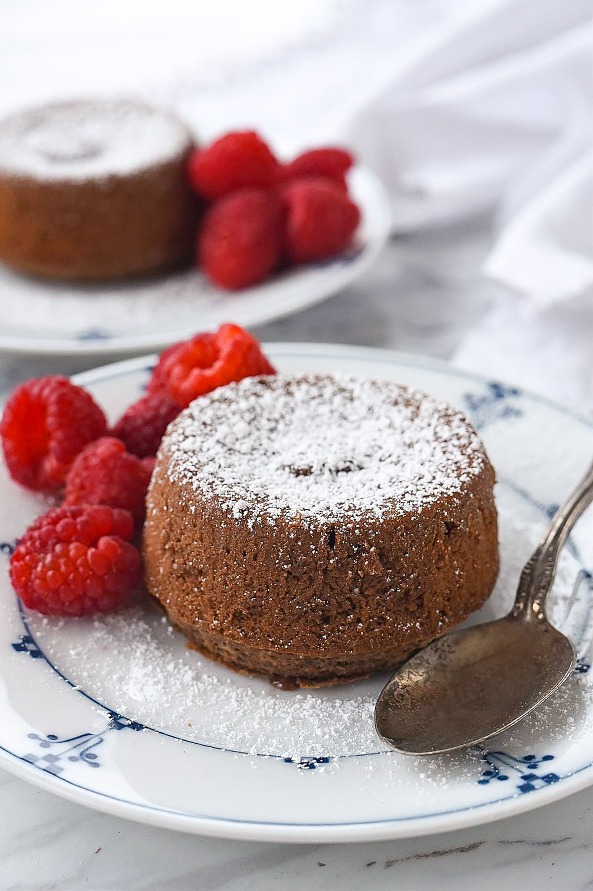 chocolate lava cakes with raspberries