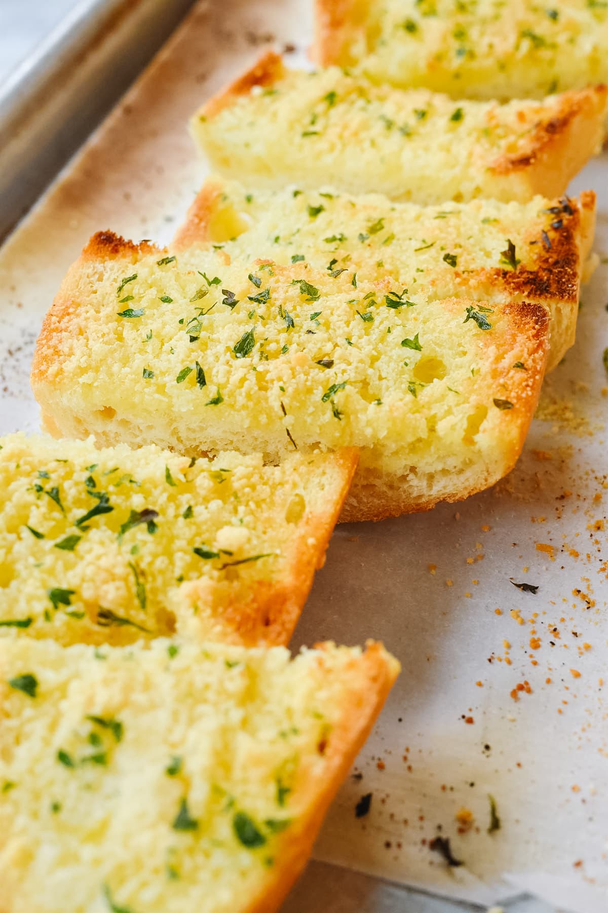 slices of easy garlic bread