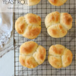 yeast rolls on a cooling rack