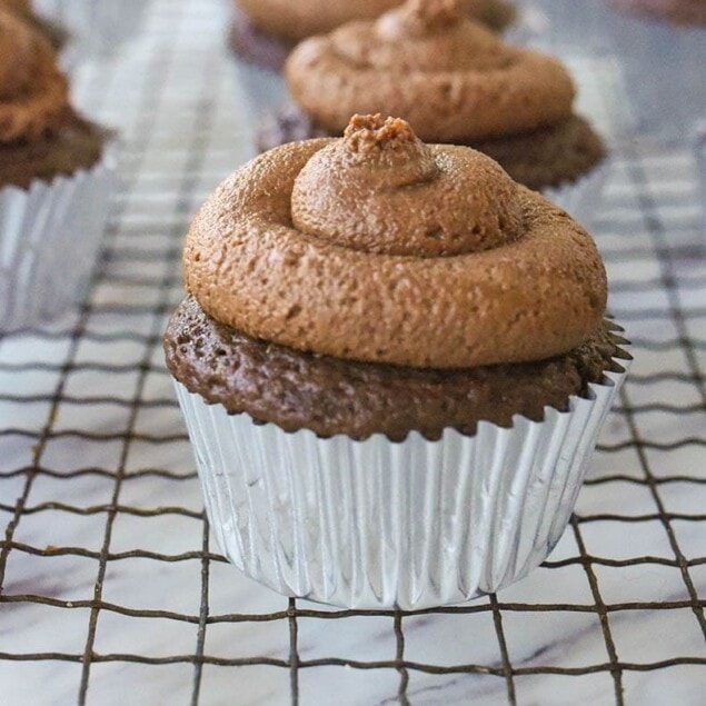 nutella cupcake on cooling rack