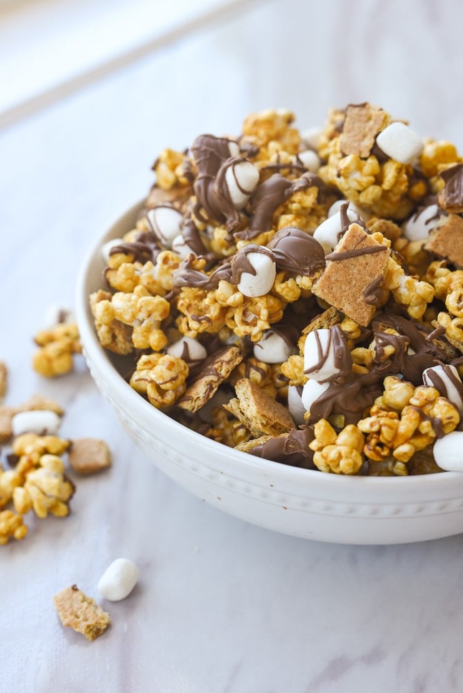 bowl of s'mores popcorn