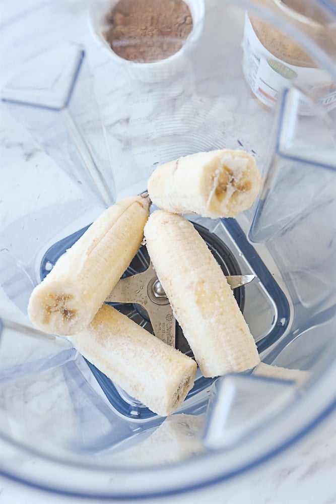 frozen banans in a blender