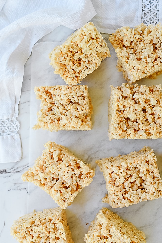 squares of rice krispie treats