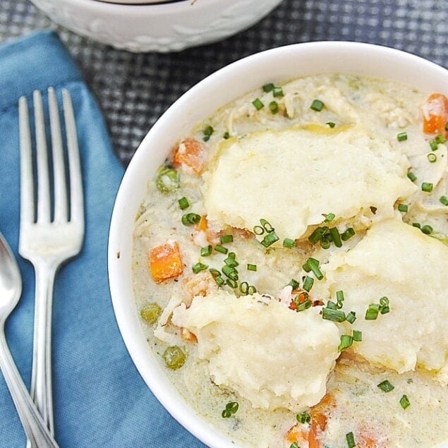 bowl of chicken and dumplings