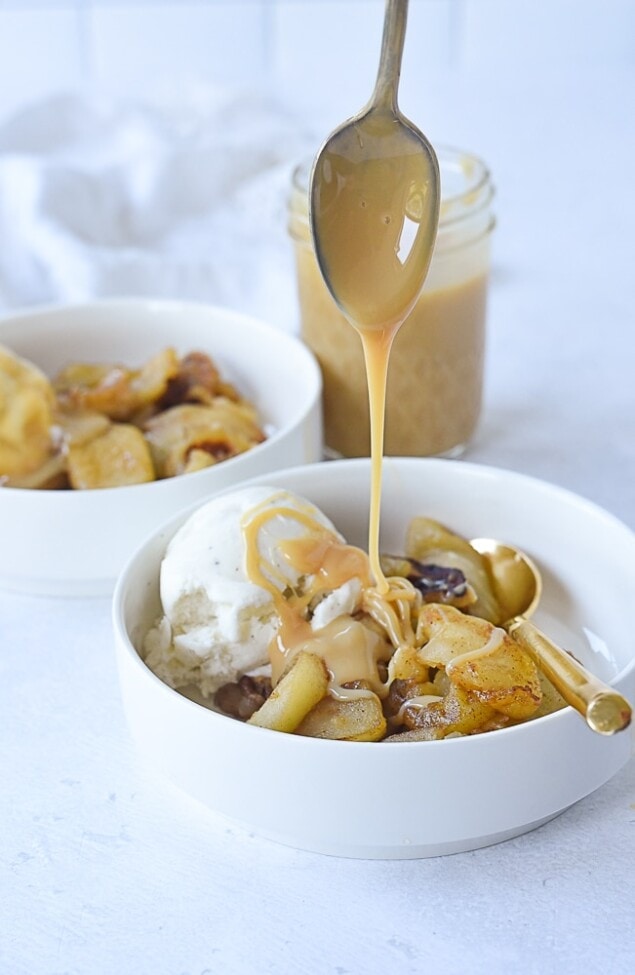 Caramelized Apples and Dulce de Leche Leigh Anne Wilkes