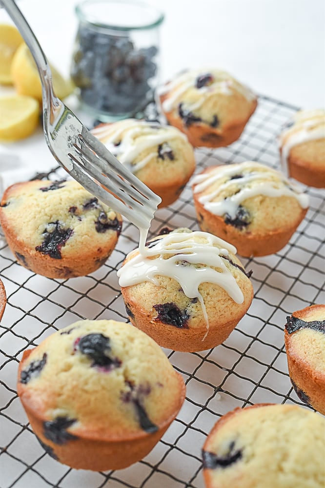 drizzling muffins with glaze
